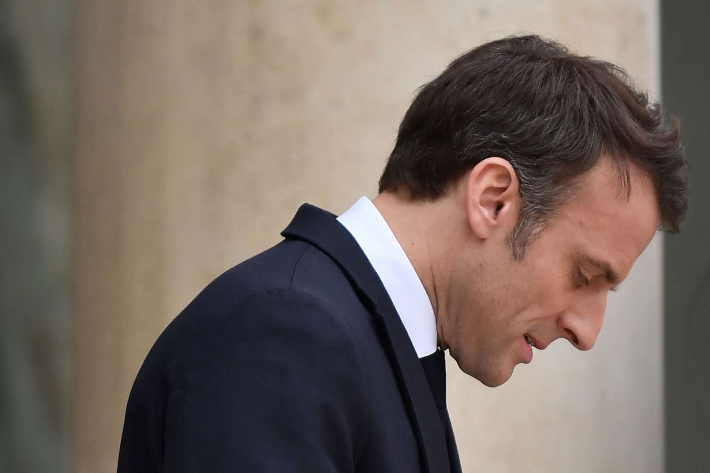 “Emmanuel Macron no longer even tries to pretend and play the modernizer of the social state”