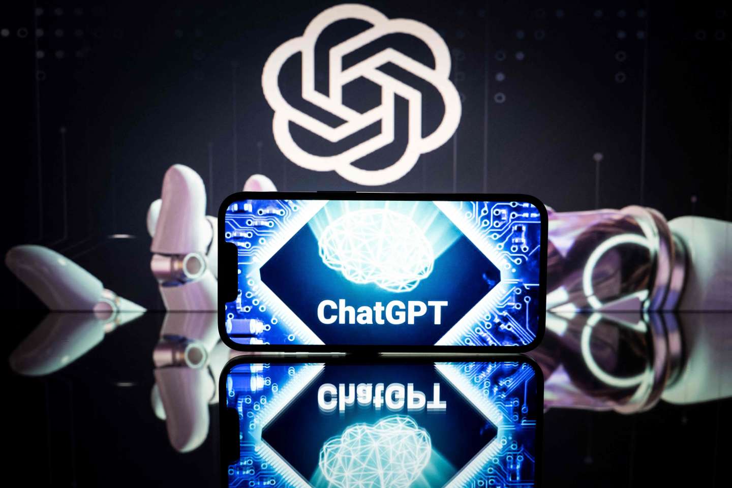 After ChatGPT, OpenAI unveils GPT-4, even more efficient despite persistent limits