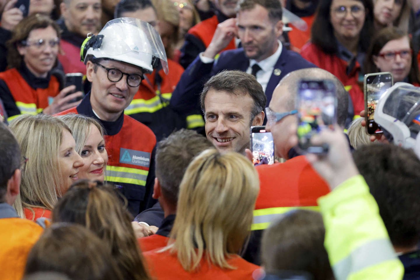 In Dunkirk, Emmanuel Macron wants to show a France that is doing well
